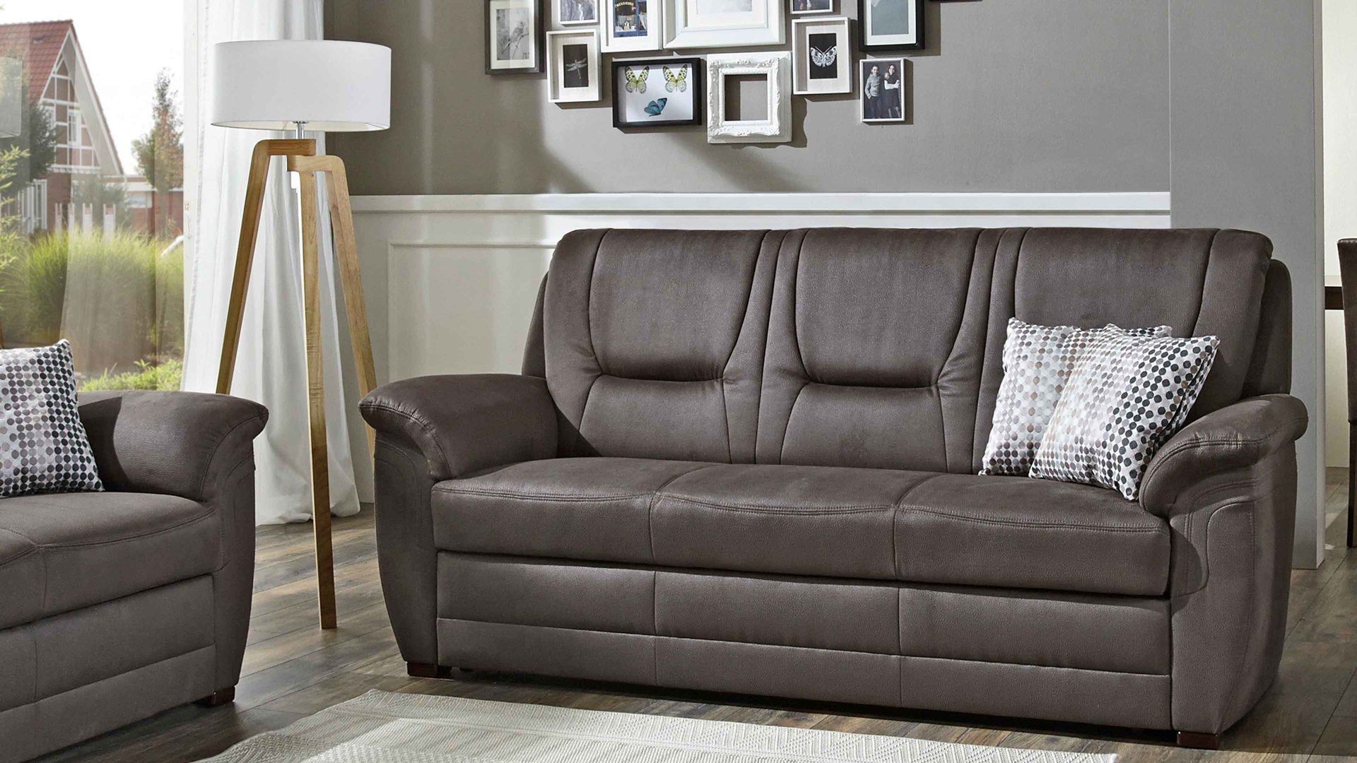 3-2 (auch 2,5) modulmaster aus Stoff in Dunkelbraun Modulmaster Polstergarnitur MM-PP1013 mit Federkern nougatfarbene Mikrofaser Holiday & antikfarbene Holzfüße – zweiteilig