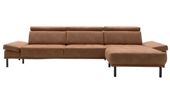 Ecksofa Interliving aus Stoff in Hellbraun Interliving Sofa Serie 4254 – Ecksofa tabacfarbener Bezug Linato & schwarze Metallfüße 4.35 – Stellfläche ca. 340 x 195 cm