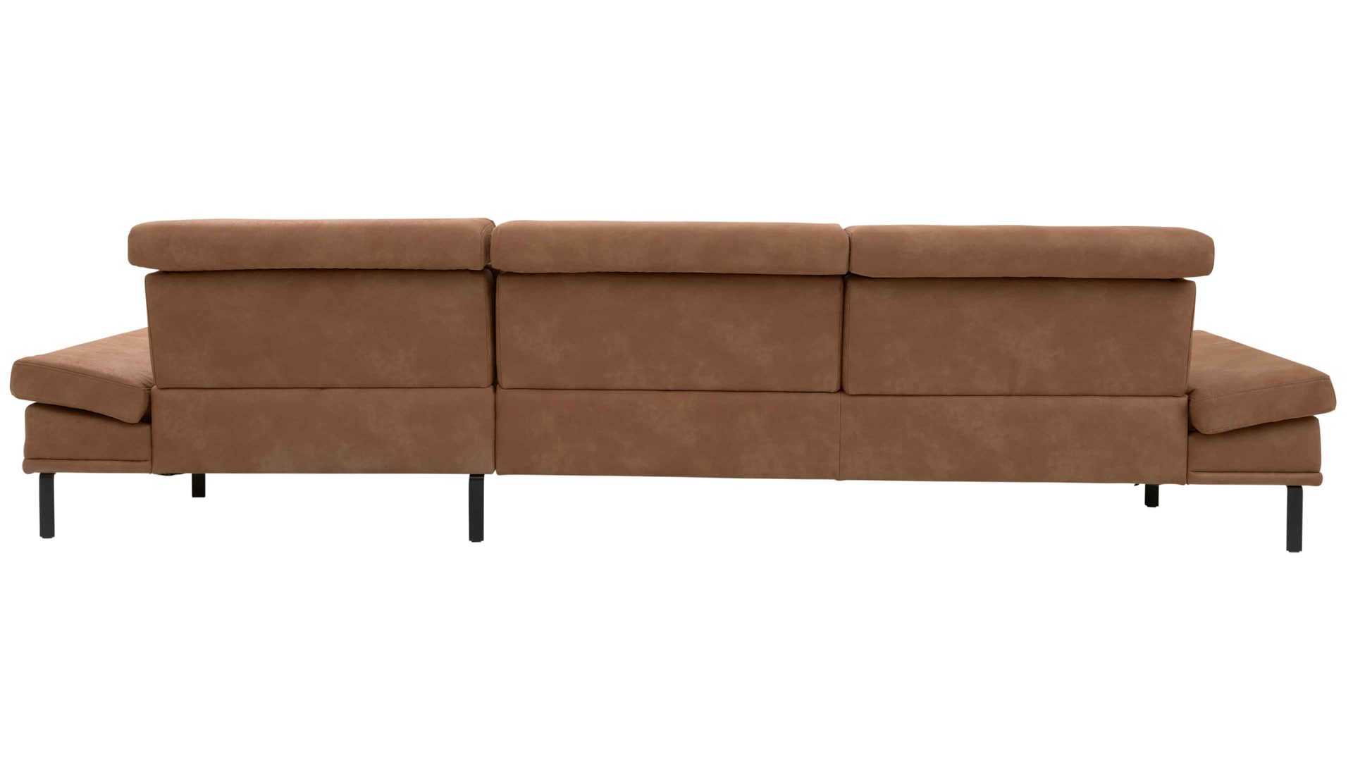 Ecksofa Interliving aus Stoff in Hellbraun Interliving Sofa Serie 4254 – Ecksofa tabacfarbener Bezug Linato & schwarze Metallfüße 4.35 – Stellfläche ca. 340 x 195 cm