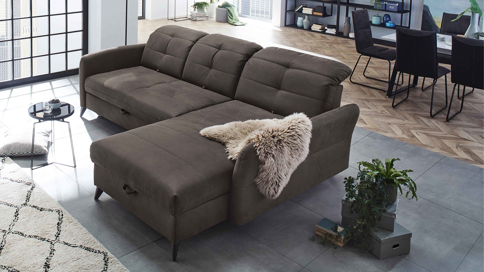 Ecksofa Job aus Stoff in Dunkelbraun Funktions-Ecksofa Loft dunkelbraune Mikrofaser 504.08 - Stellfläche ca. 267 x 209 cm