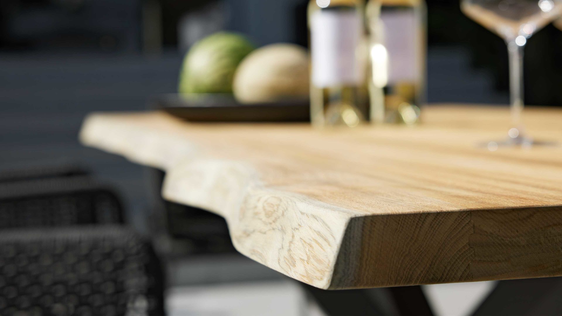 Gartentisch Interliving aus Holz in Holzfarben Interliving Gartenmöbel Serie 7002 – Tisch Teakholz & Aluminium - ca. 220 x 95 cm