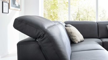 Ecksofa Interliving aus Stoff in Dunkelgrau Interliving Sofa Serie 4064 - Ecksofa graphitfarbene Mikrofaser Galero Punto & Fuß W003-01 - Stellfläche ca. 291 x 252 cm