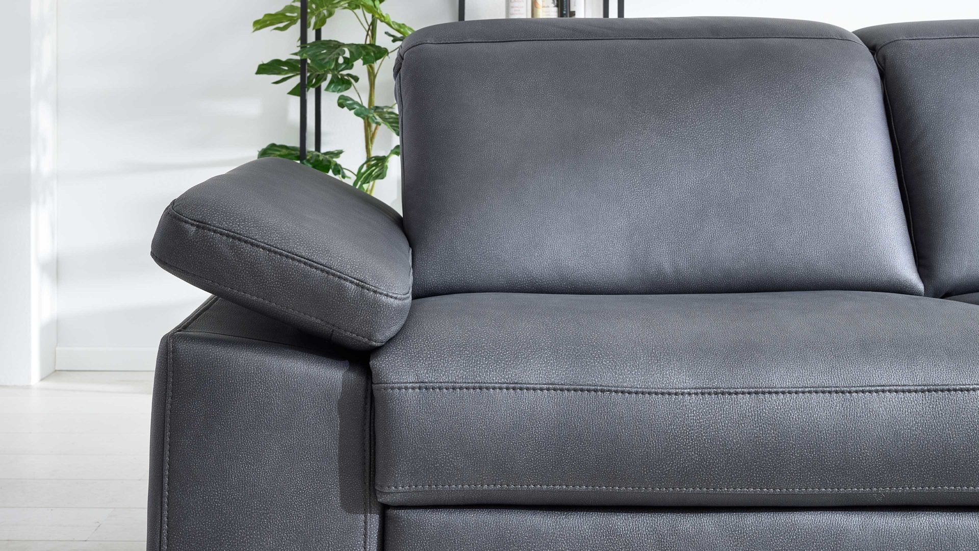 Funktion Interliving aus Metall in Transparent Interliving Sofa Serie 4064 - Armlehnverstellung mit Höhenverstellung