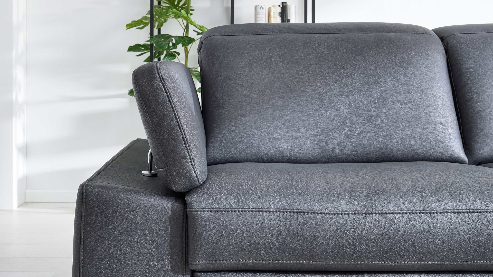 Funktion Interliving aus Metall in Transparent Interliving Sofa Serie 4064 - Armlehnverstellung mit Höhenverstellung