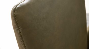 Polsterstuhl Interliving aus Leder in Grün Interliving Esszimmer Serie 5504 - Polsterstuhl grünes Leder EVI 33 & schwarzes Kufengestell S 355