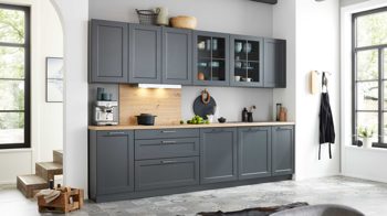 Einbauküche WERT KÜCHE® aus Holz in Schwarz WERT KÜCHE® Vivien mit SIEMENS Einbaugeräten Lavaschwarz Satin & Wildeiche natur - zweizeilig