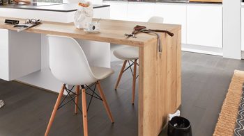 Einbauküche WERT KÜCHE® aus Holz in Weiß WERT KÜCHE® Uni Gloss mit SIEMENS Einbaugeräten Kristallweiß & Oxid graphit - dreiteilig