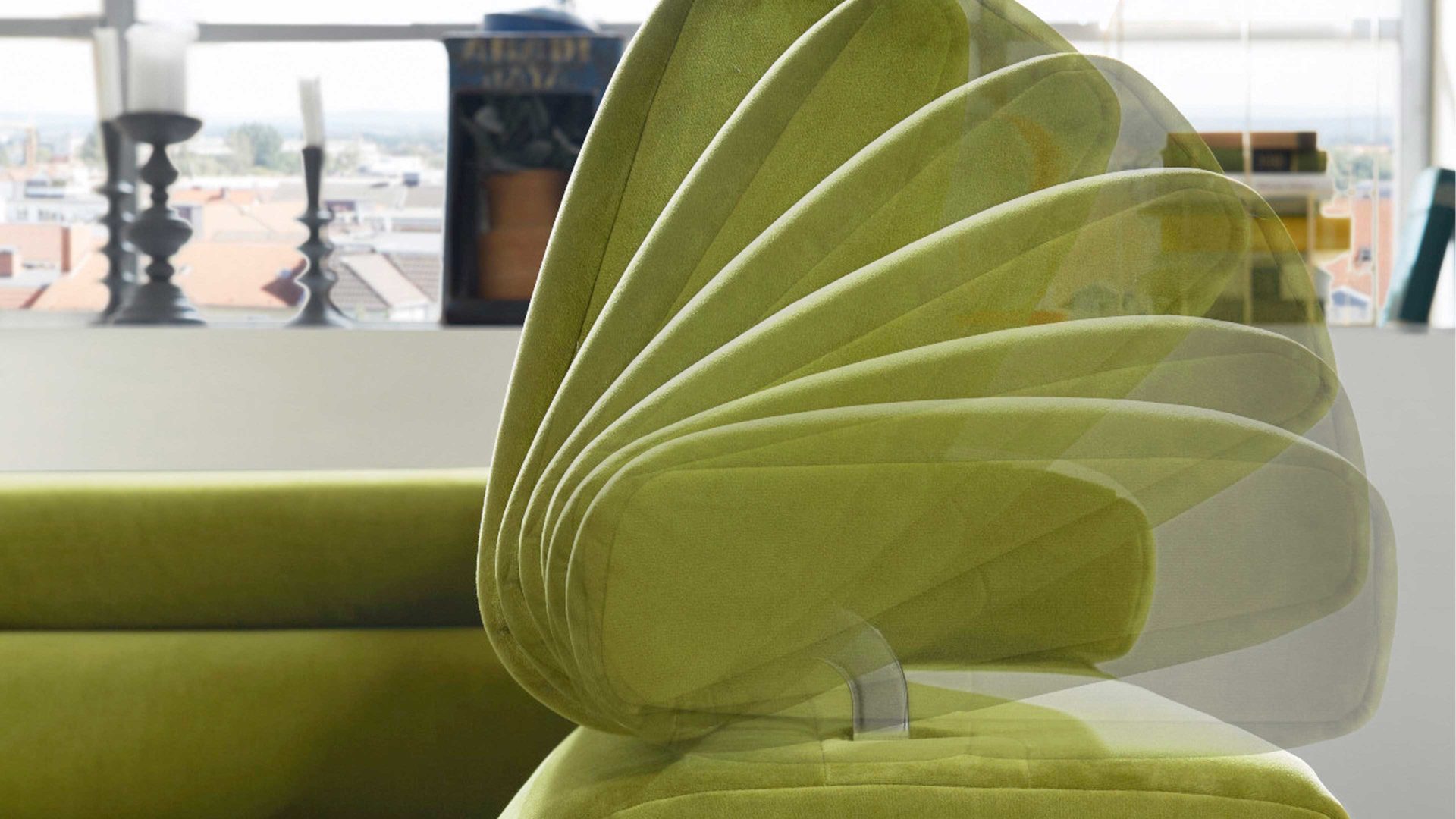 Ecksofa KAWOO aus Stoff in Hellgrün KAWOO Polster Serie VS-MP1038 - Ecksofa bzw. Polstermöbel moosgrüne Wirkware Salsa & silberfarbene Füße - Stellfläche ca. 323 x 222 cm