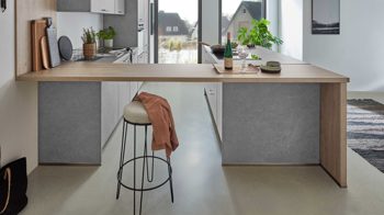 Einbauküche Nobilia® aus Holz in Grau nobilia® Einbauküche Stone Art mit Einbaugeräten Basalt Taupegrau & Eiche Bergamo – zweizeilig