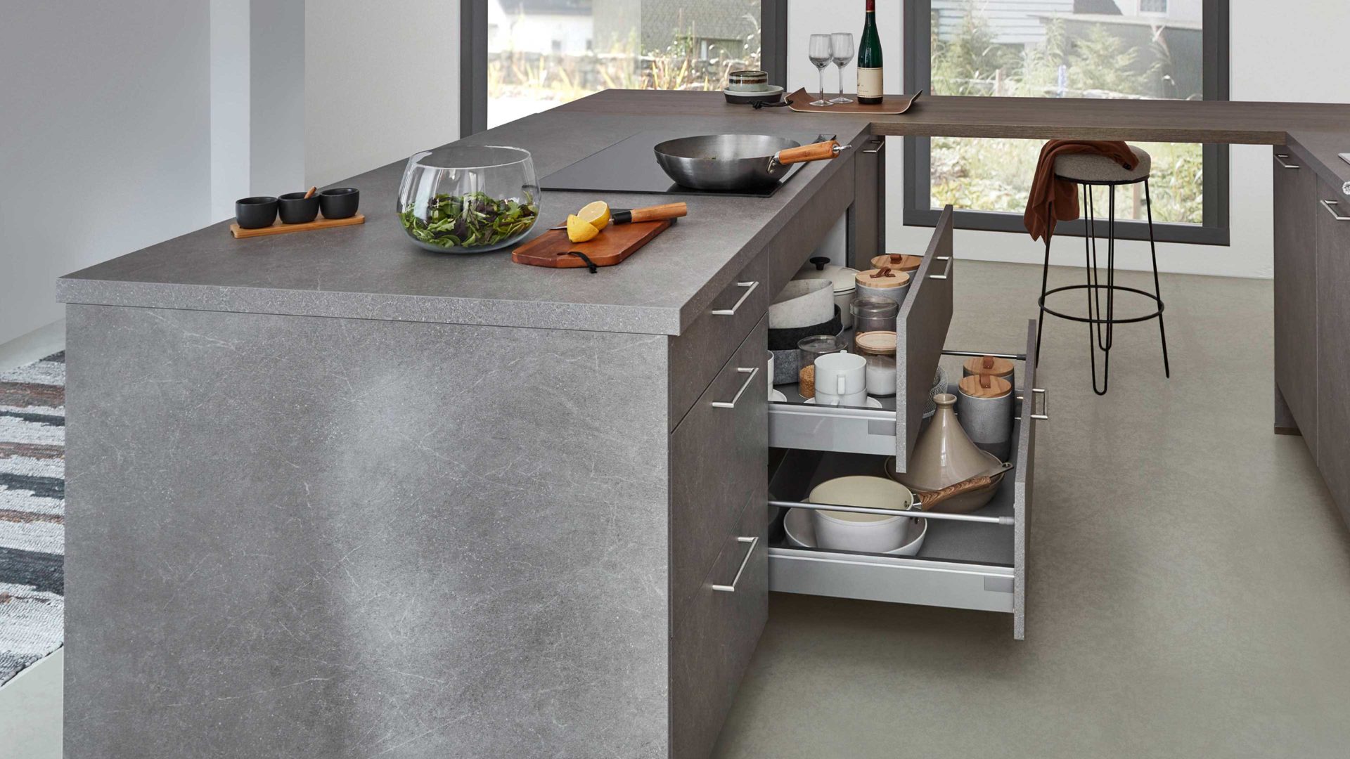 Einbauküche Nobilia® aus Holz in Grau nobilia® Einbauküche Stone Art mit Einbaugeräten Basalt Taupegrau & Eiche Bergamo – zweizeilig