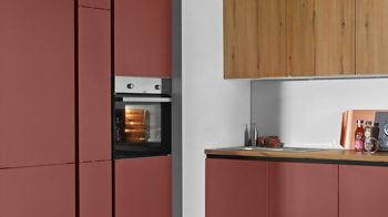 Einbauküche Express küchen aus Holz in Rot EXPRESS KÜCHEN Einbauküche Win mit Einbaugeräten Kaminrot & Eiche astig - zweizeilig