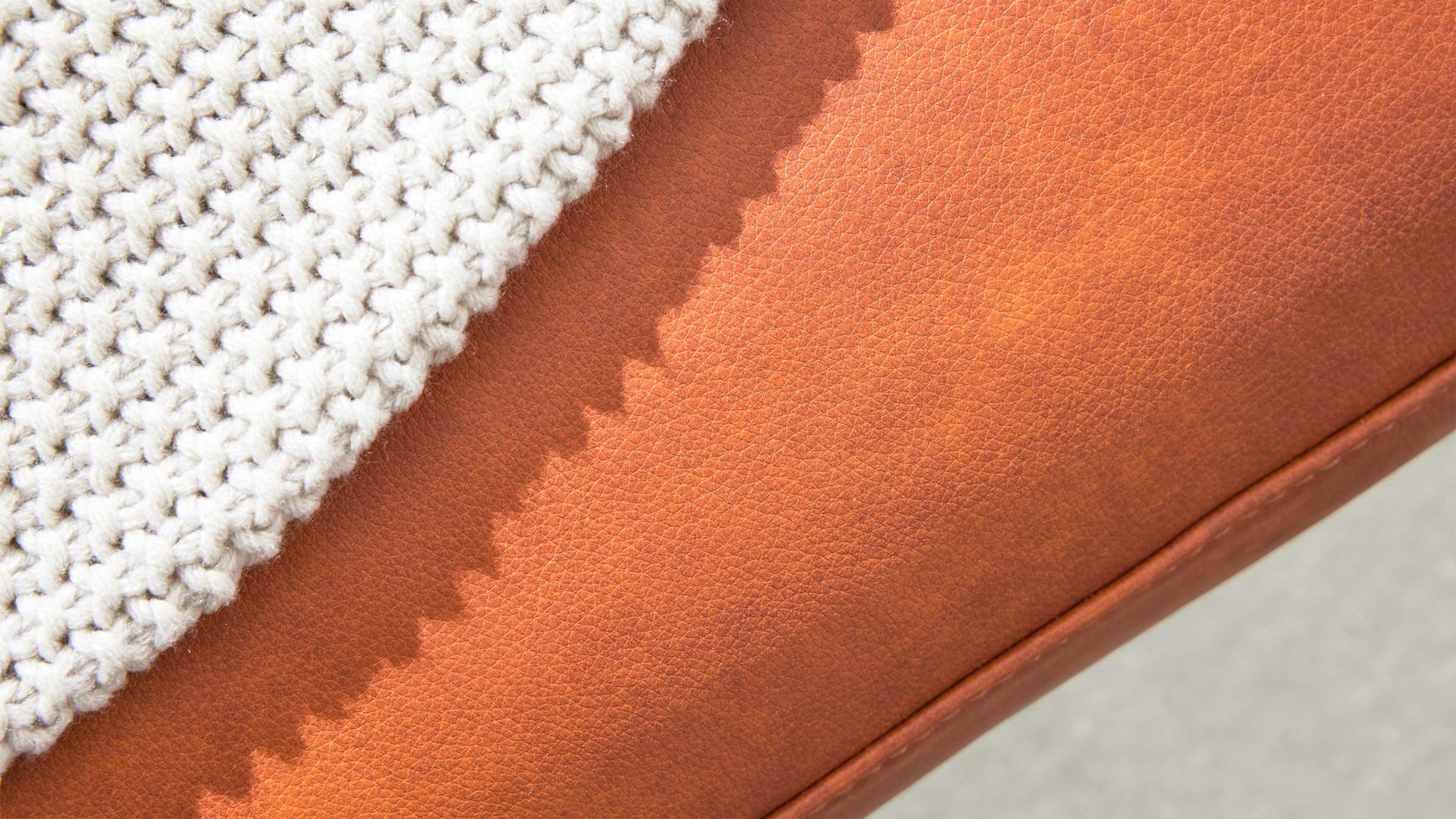 Zweisitzer Interliving aus Leder in Orange Interliving Sofa Serie 4004 - Zweisitzer cognacfarbenes LongLife-Leder Z75-50 - Länge ca. 160 cm