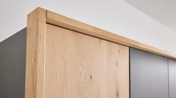 Passepartout Interliving aus Holz in Holzfarben Interliving Schlafzimmer Serie 1029 – Passepartout Breite ca. 302 cm