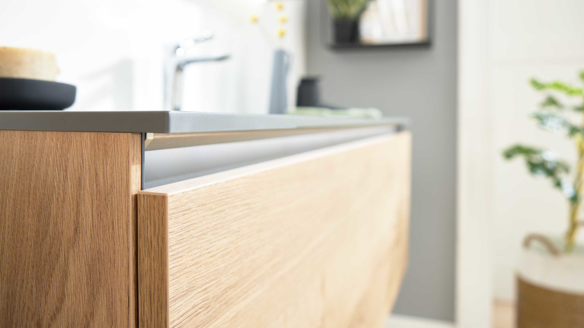 Badmöbel-Set Interliving aus Holz in Holzfarben Interliving Bad Serie 7405 - Badmöbel-Set mit Extras Eiche Sierra