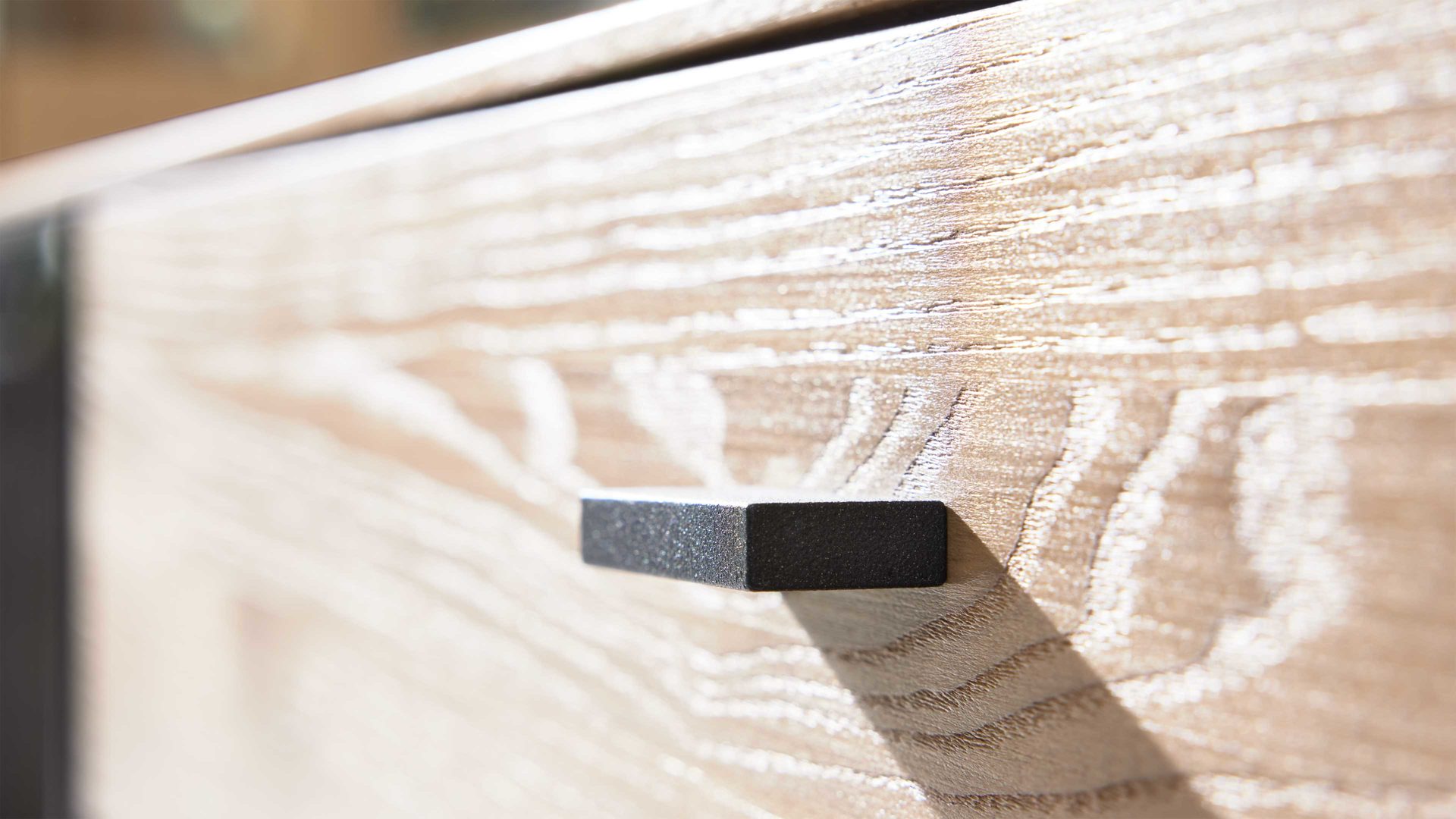 Wohnwand Interliving aus Holz in Holzfarben Interliving Wohnzimmer Serie 2025 - Wohnwand Wildeiche, Anthrazit & Kork - dreiteilig, Breite ca. 325 cm