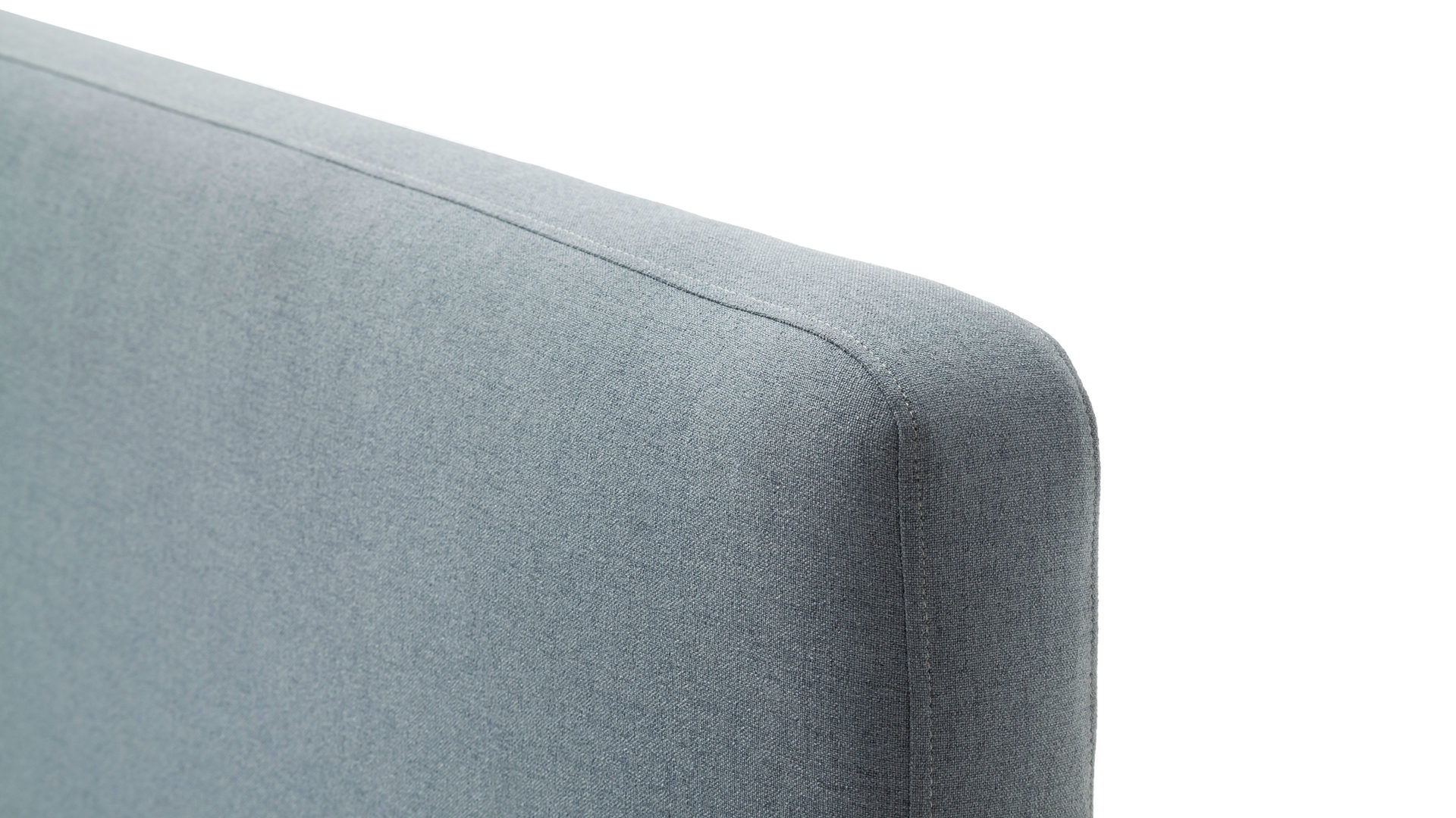 Bettgestell Meise.möbel aus Stoff in Blau Polsterbettgestell Mattis mit Bettkasten eisblaues Flachgewebe Aspen 84 & Holzfüße - Liegefläche ca. 180 x 200 cm