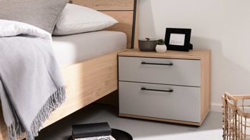 Nachtkommode Interliving aus Holz in Grau Interliving Kleiderschrank Serie 1207 – Nachtkommode 220121 Taupe & Balkeneiche – zwei Schubladen, Breite ca. 60 cm