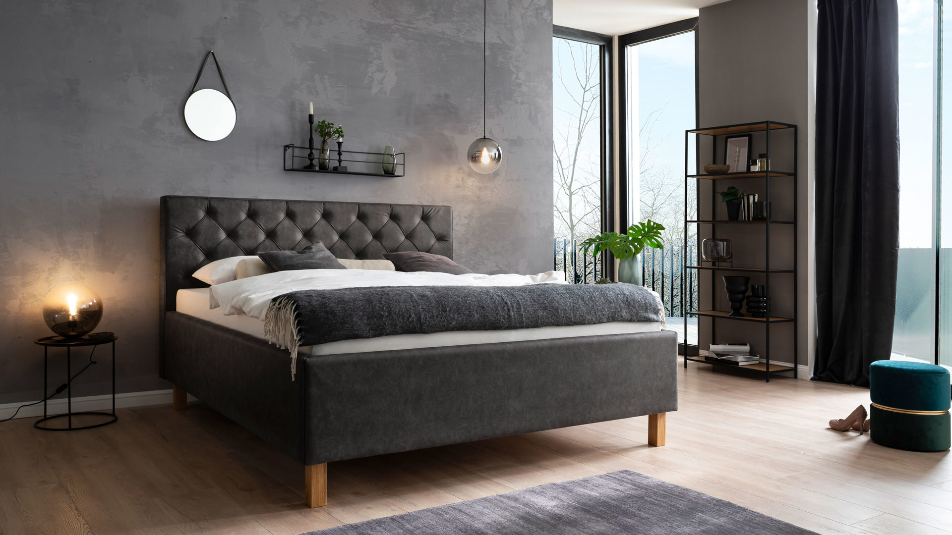 Polsterbett Meise.möbel aus Stoff in Anthrazit Polsterbett San Remo mit Bettkasten anthrazitfarbener Bezug Bulus 09 & eichefarbene Holzfüße - Liegefläche ca. 180 x 200 cm