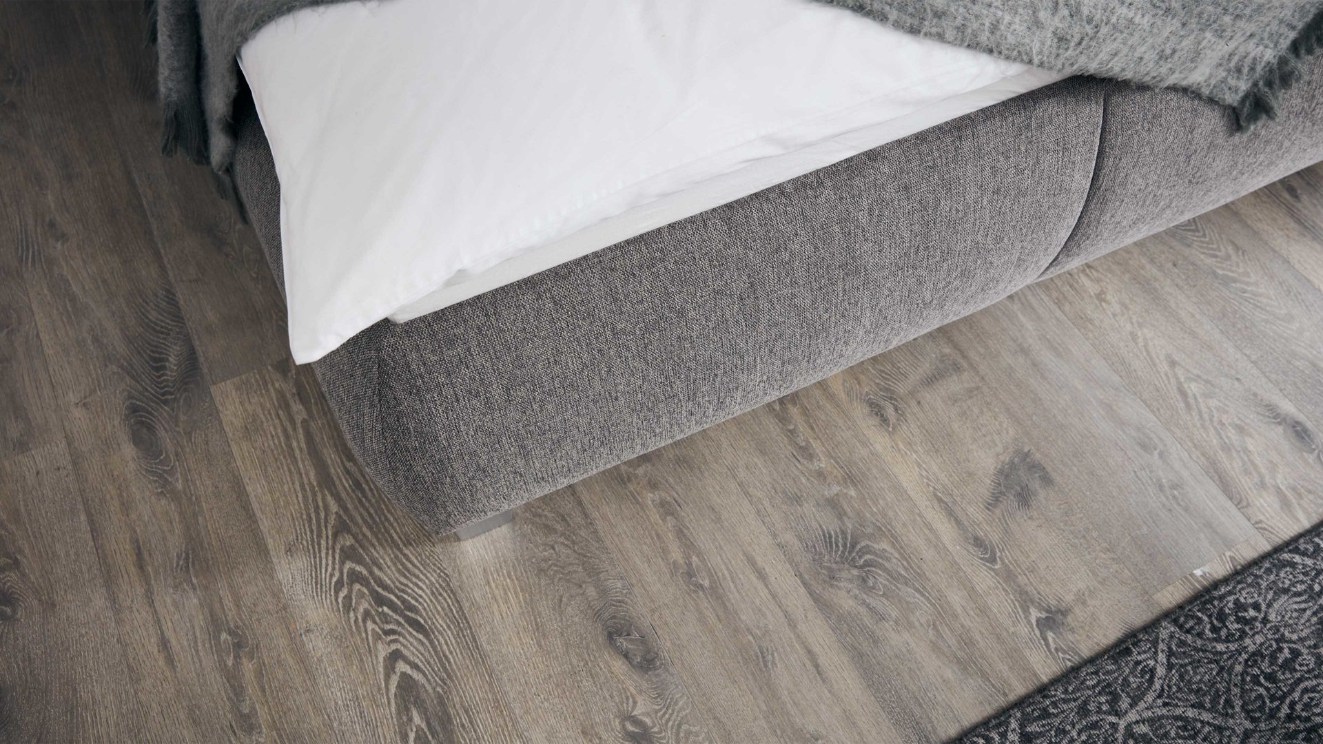 Polsterbett comfortmaster besser sitzen, liegen, leben aus Stoff in Grau Comfortmaster Messina - Polsterbett graue Mikrofaser Brego 321100 – Liegefläche ca. 180 x 200 cm