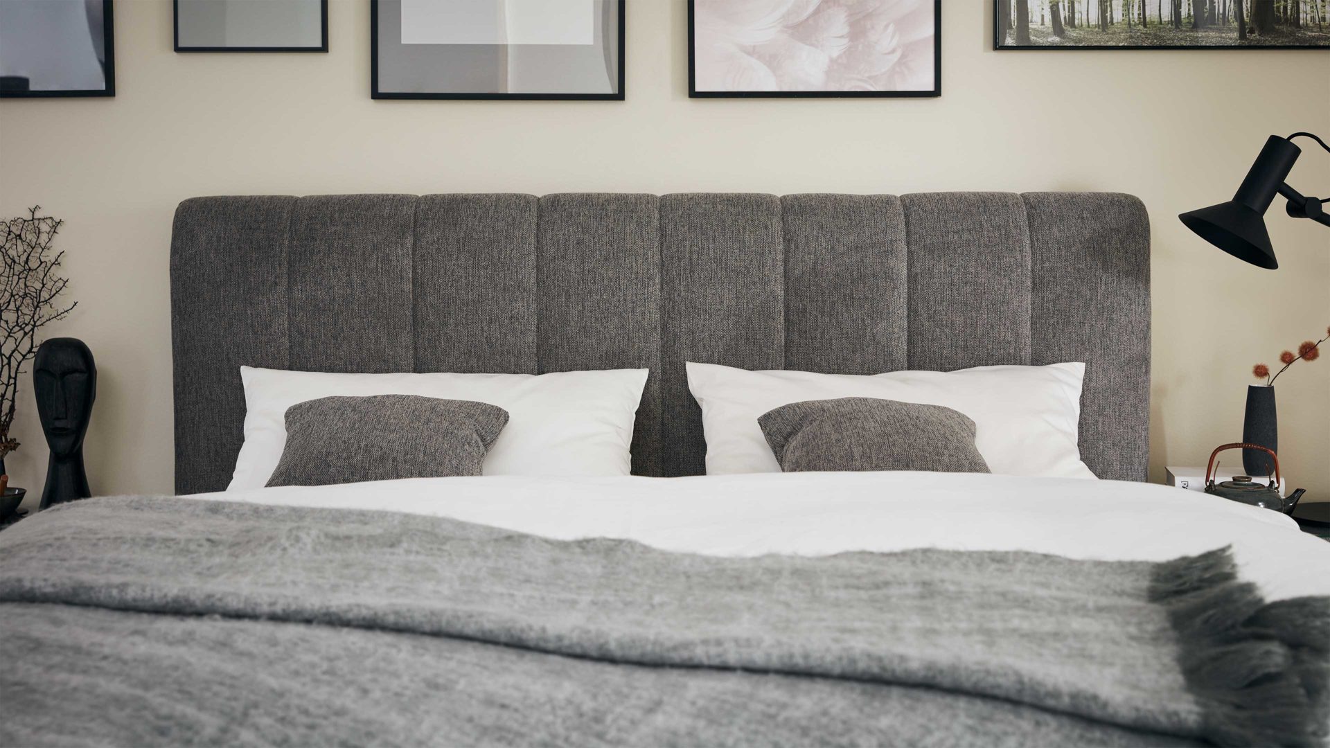 Polsterbett comfortmaster besser sitzen, liegen, leben aus Stoff in Grau Comfortmaster Messina - Polsterbett graue Mikrofaser Brego 321100 – Liegefläche ca. 180 x 200 cm