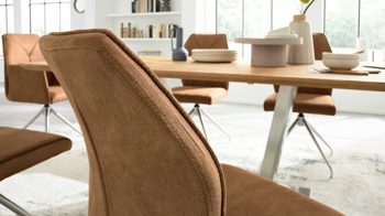 Vierfußstuhl Interliving aus Kunstfaser in Hellbraun Interliving Esszimmer Serie 5104 – Armlehnstuhl mit Drehfunktion bernsteinfarbene Mikrofaser Amber & Edelstahl