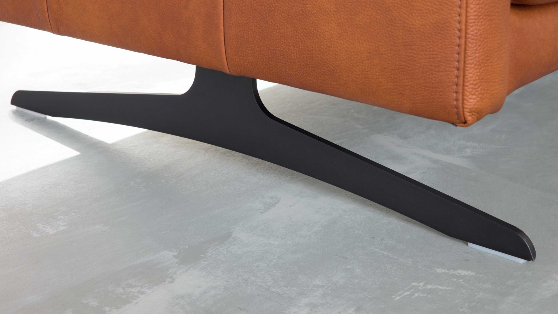 Ecksofa Interliving aus Leder in Orange Interliving Sofa Serie 4004 - Ecksofa cognacfarbenes LongLife-Leder Z75-50 - Stellfläche ca. 300 x 170 cm