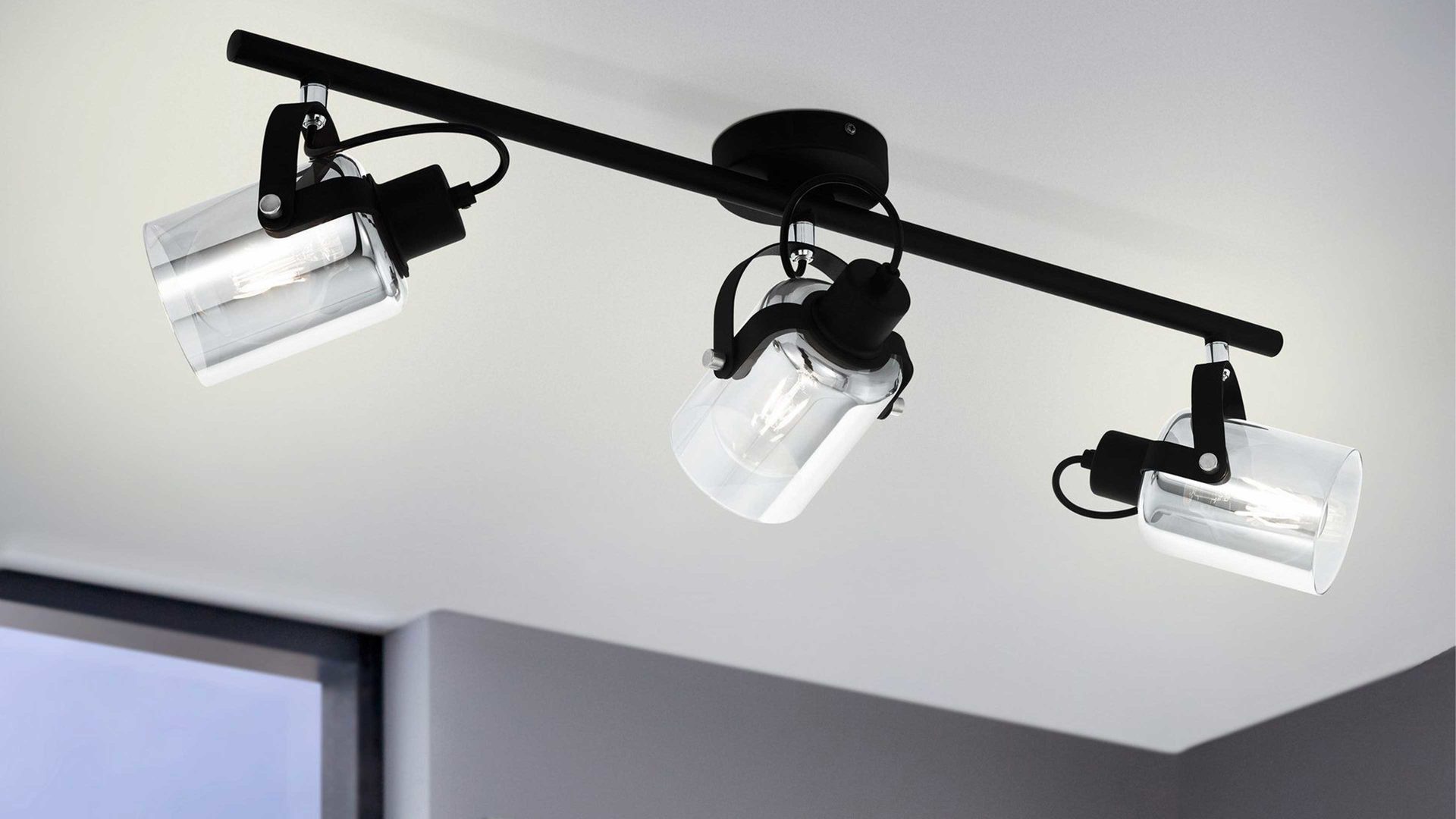 Strahler / Spot Eglo aus Glas in Chrom EGLO Leuchten Serie Berregas - Deckenstrahler Fumé & schwarzer Stahl - Länge ca. 78 cm