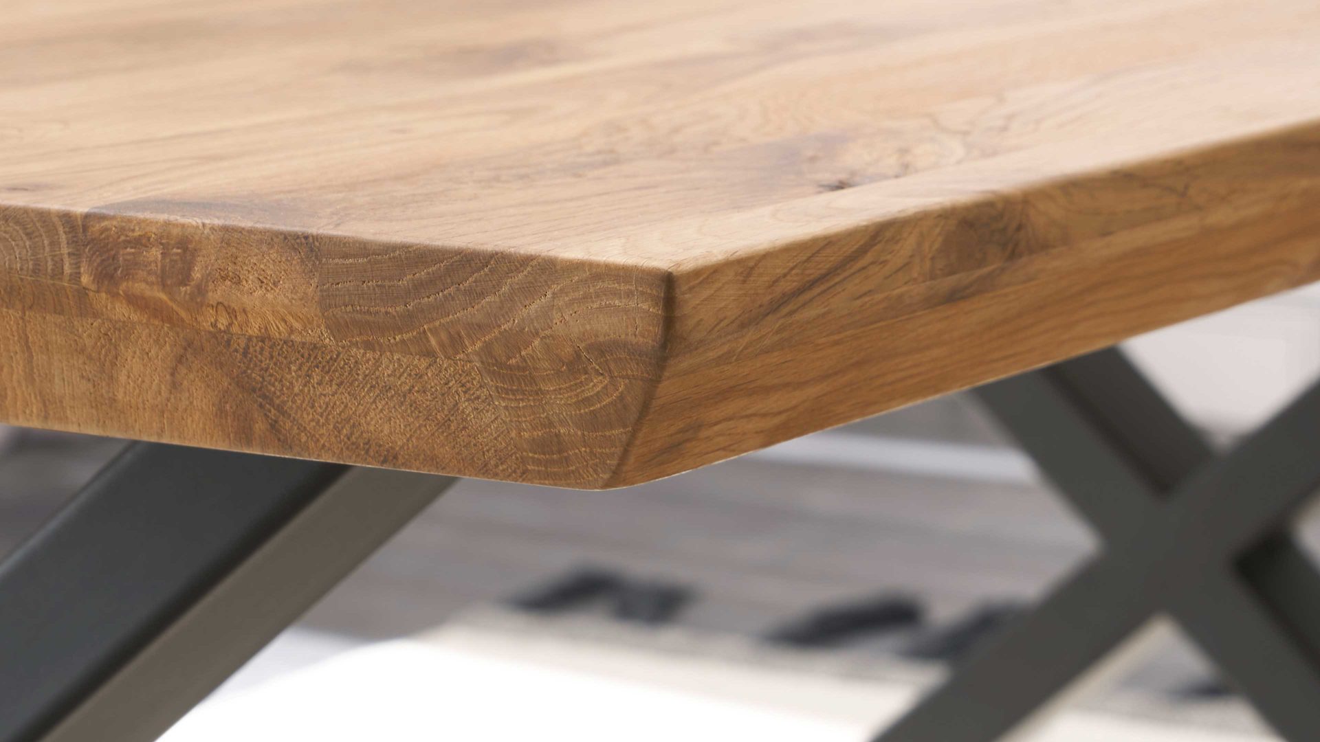 Couchtisch A better place furniture aus Holz in Holzfarben Couchtisch Asola Eiche & schwarzes Metall - ca. 110 x 70 cm