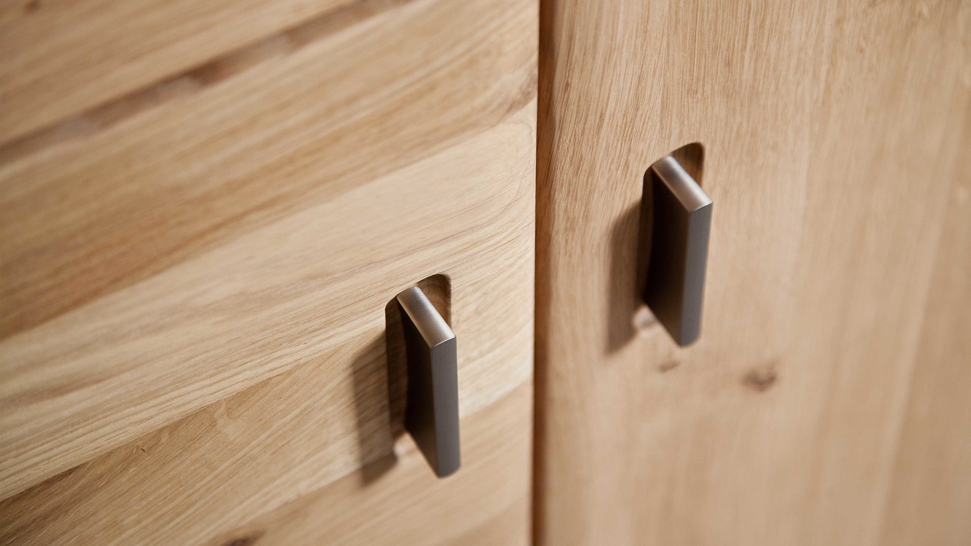 Sideboard Mca furniture aus Holz in Holzfarben Sideboard Ravello biancofarbene Balkeneiche – drei Türen, zwei Schubladen