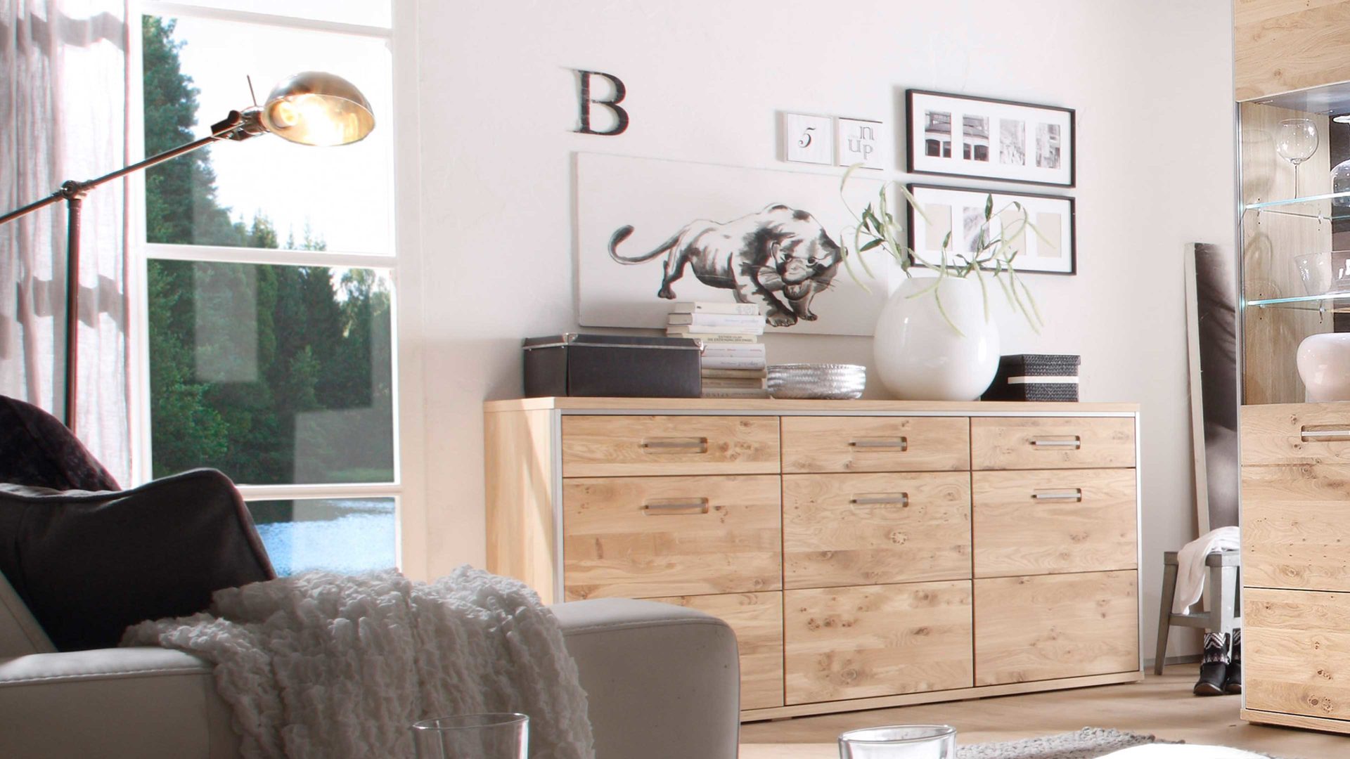 Sideboard Mca furniture aus Holz in Holzfarben Wohnprogramm Espero - Sideboard als stilvolle Kommode Asteiche Bianco – drei Türen, drei Schubladen, Länge ca. 184 cm