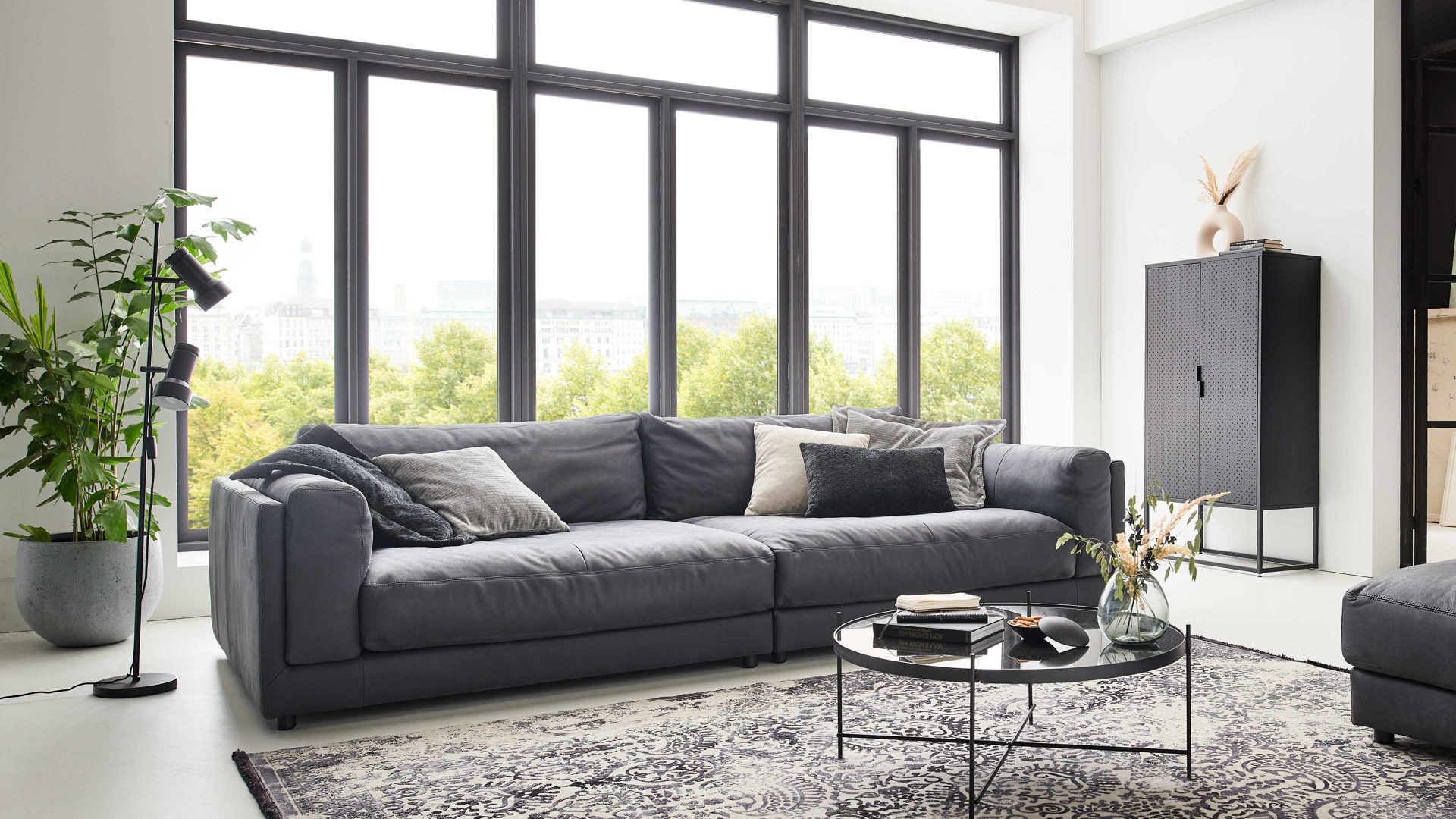 Bigsofa SOFAkultur aus Leder in Anthrazit SOFAkultur Programm SK 760 - Bigsofa anthrazitfarbenes Leder Movini - Länge ca. 294 cm