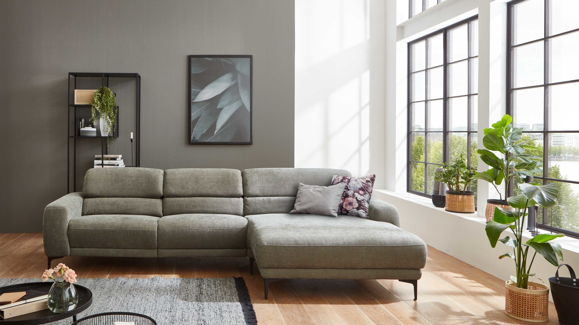 Ecksofa COMFORT SMART aus Stoff in Dunkelgrün COMFORT SMART Serie Fenja - Ecksofa dunkelgrüner Strukturstoff Yelda & schwarze Metallfüße 866 - Stellfläche ca. 298 x 162 cm