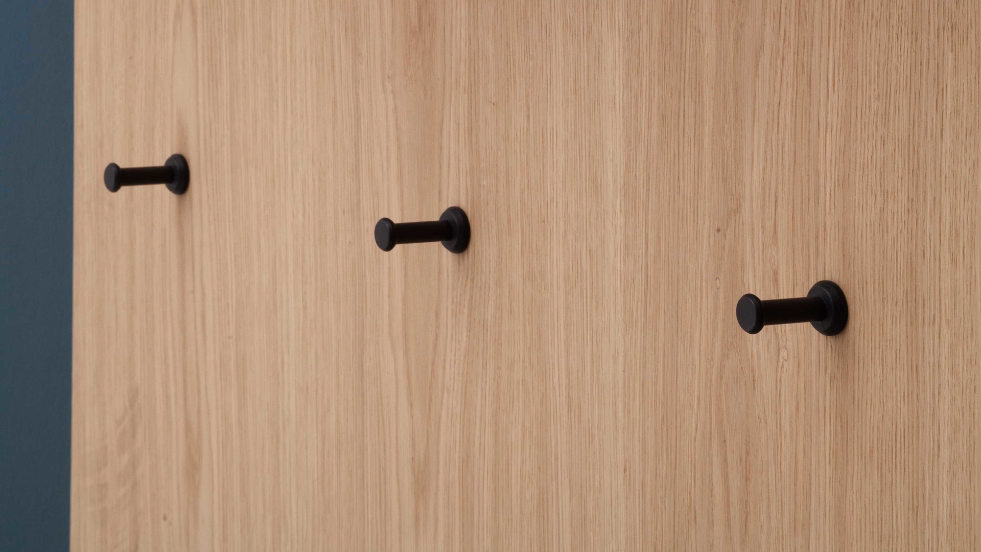 Wandgarderobe Mca furniture aus Holz in Holzfarben Garderobenprogramm Barcelona - Wandgarderobe geölte Wildeiche – ca. 98 x 93 x 30 cm