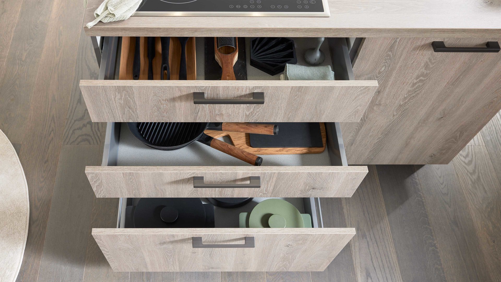 Einbauküche culineo® aus Holz in Holzfarben Culineo® Einbauküche C371 mit PROGRESS Einbaugeräten Eiche Bergamo & Schiefergrau - Stellfläche ca. 275 x 305 cm