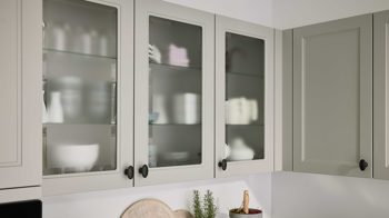 Einbauküche culineo® aus Holz in Hellgrau Culineo® Einbauküche C684 mit gorenje  Einbaugeräten Steingrau - Stellfläche ca. 420 x 335 cm