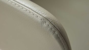 Polsterstuhl Interliving aus Leder in Grau Interliving Esszimmer Serie 5115 - Armlehn-Drehstuhl mit Lederbezug lavafarbenes Leder & anthrazitfarbenes Metall