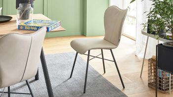 Vierfußstuhl Interliving aus Stoff in Weiß Interliving Esszimmer Serie 5115 - Vierfußstuhl mit Stoffbezug mandelfarbene Mikrofaser Gaucho 02 & anthrazitfarbenes Metall