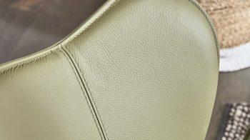 Vierfußstuhl Interliving aus Stoff in Grün Interliving Esszimmer Serie 5115 - Vierfußstuhl Aiko Four A12 jadefarbenes Leder LD7830 & moosfarbener Bezug Sneak 59, umbraugraues Metall