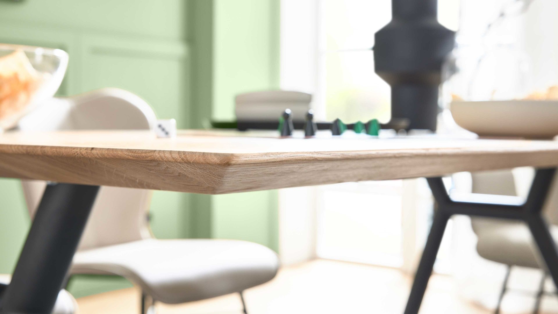 Esstisch Interliving aus Holz in Holzfarben Interliving Esszimmer Serie 5115 - Esstisch astige Eiche & anthrazitfarbenes Metall - ca. 160 x 90 cm