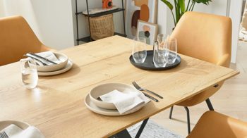 Esstisch Interliving aus Holz in Holzfarben Interliving Esszimmer Serie 5112 - Esstisch V317 goldbraune Halifax Eiche & anthrazitfarbenes Metall - ca. 220 x 100 cm