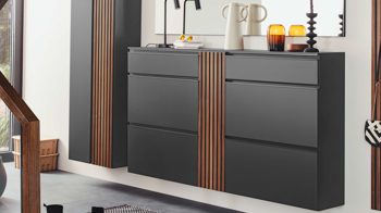 Garderoben-Set Wittenbreder® einrichtungssysteme aus Holz in Anthrazit WITTENBREDER® EINRICHTUNGSSYSTEME Punta Garderoben-Set No 01 anthrazitfarbener Mattlack & Kernnussbaum - fünfteilig