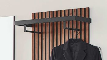 Garderoben-Set Wittenbreder® einrichtungssysteme aus Holz in Anthrazit WITTENBREDER® EINRICHTUNGSSYSTEME Punta Garderoben-Set No 01 anthrazitfarbener Mattlack & Kernnussbaum - fünfteilig