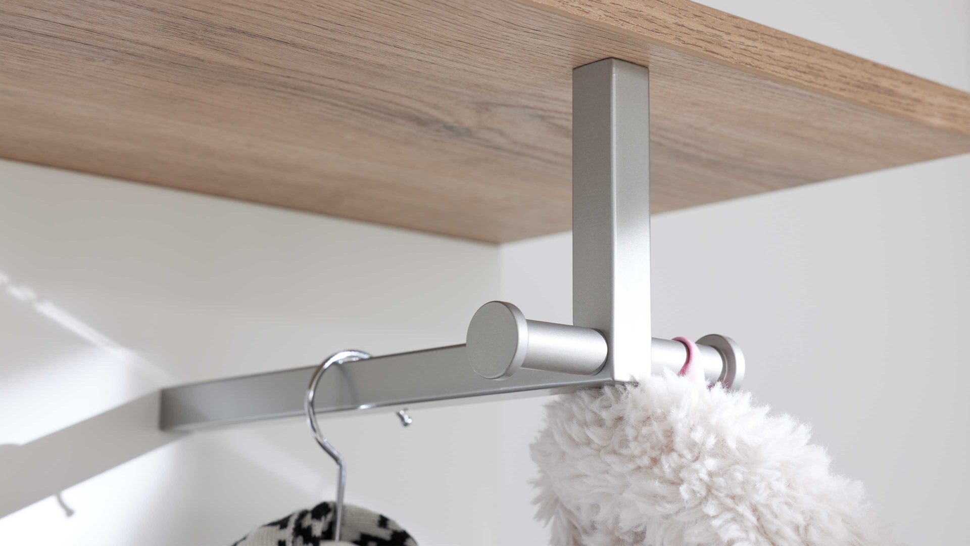 Garderoben-Set Interliving aus Holz in Weiß Interliving Garderobe Serie 6012 - Garderoben-Set 01 weißer Mattlack & Steineiche - dreiteilig