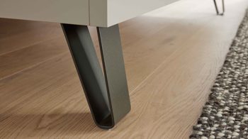 Bettgestell Interliving aus Holz in Hellgrau Interliving Schlafzimmer Serie 1032 – Bettgestell Kieselgrau & Havanna - Liegefläche ca. 180 x 200 cm