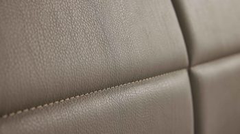 Bettgestell Interliving aus Holz in Hellgrau Interliving Schlafzimmer Serie 1032 – Bettgestell Kieselgrau & Havanna - Liegefläche ca. 180 x 200 cm