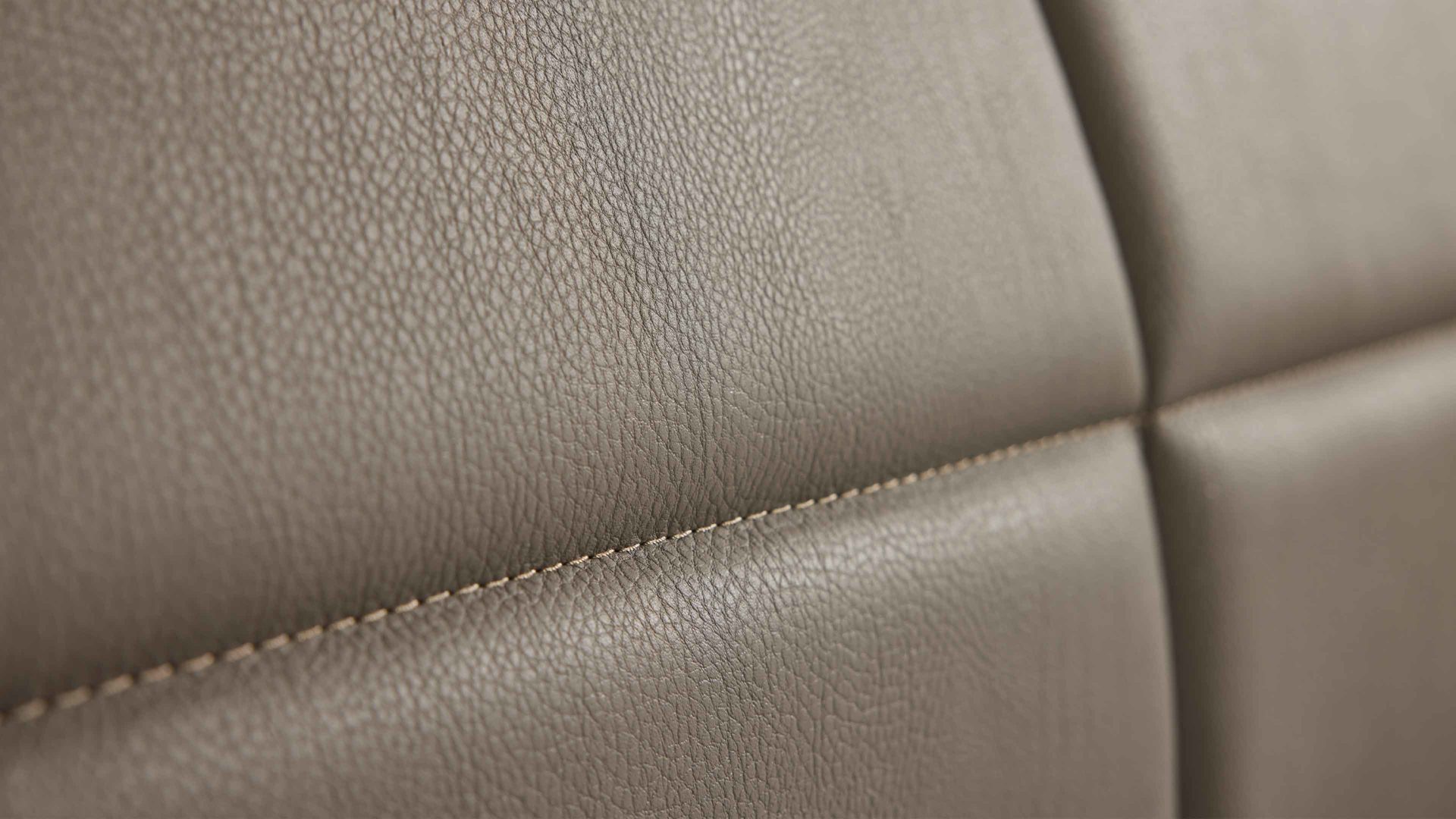 Komplettzimmer Interliving aus Holz in Weiß Interliving Schlafzimmer Serie 1032 – Komplettzimmer mit Wäschekommode Weiß & Kieselgrau - Liegefläche ca. 180 x 200 cm