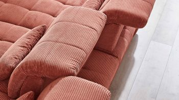 Ecksofa KAWOO aus Stoff in Orange KAWOO Polstermöbel Santa Rosa - Ecksofa kupferfarbene Bezüge Lincoln & Miranda, schwarze Metallfüße - Stellfläche ca.  199 x 307 cm