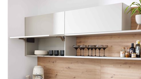 Einbauküche WERT KÜCHE® aus Holz in Grau WERT KÜCHE® Mattea mit Side by Side Kühl-Gefrierkombi Kieselgrau & Wildeiche - zweizeilig