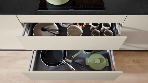 Einbauküche WERT KÜCHE® aus Holz in Hellgrau WERT KÜCHE® Mattea mit Side by Side Kühl-Gefrierkombi Kieselgrau & Wildeiche - zweiteilig