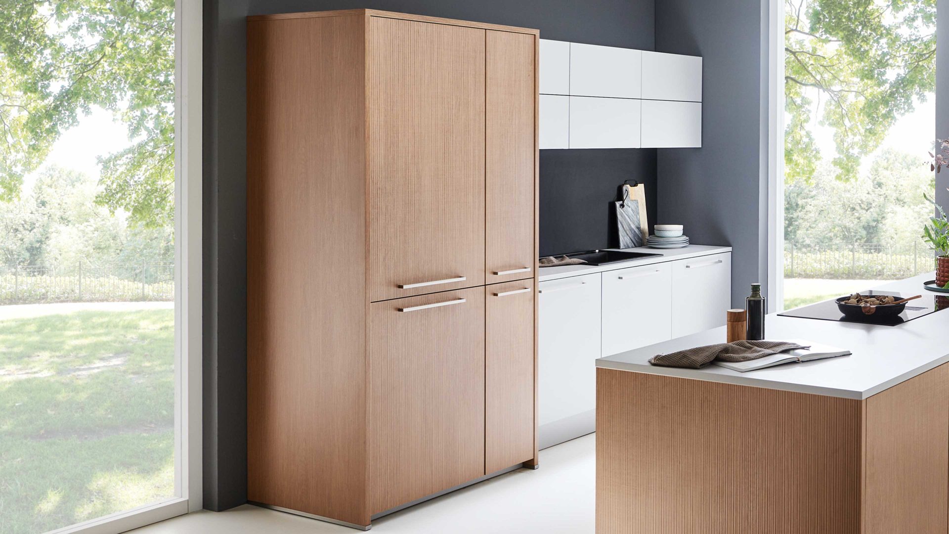 Einbauküche Nolte® küchen aus Holz in Holzfarben nolte® Einbauküche Artline mit Constructa-Einbaugeräten und elica Muldenlüfter Stripe Wood Crema & Platingrau - zweiteilig